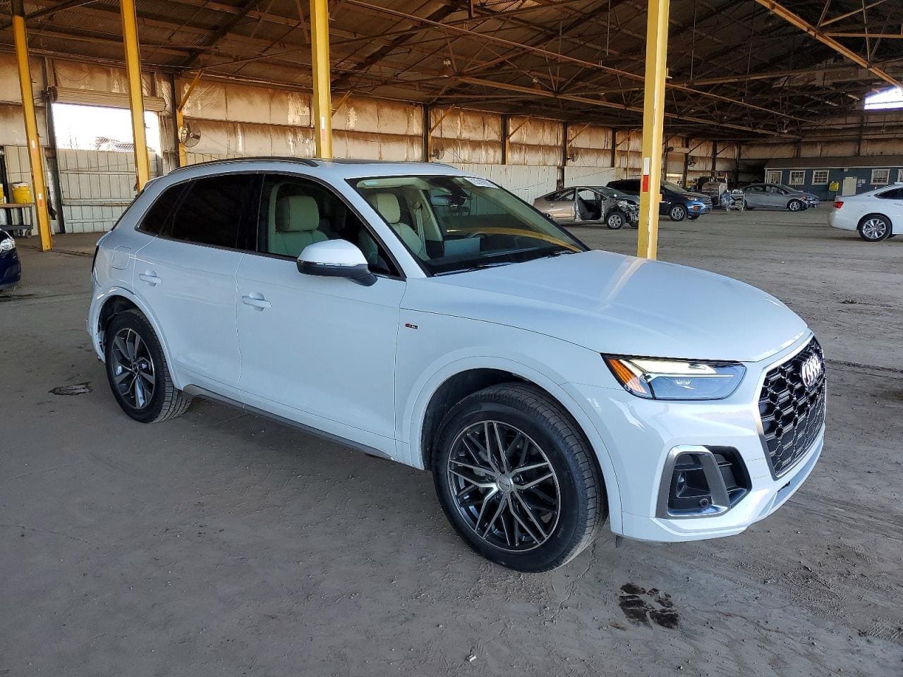 Audi Q5 Premium Plus 45 2023 — 4